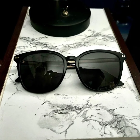 Gucci | Accessories | Authentic Gucci Sunglasses | Poshmark display picture 1